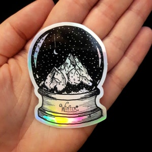 Adesivo holográfico - Globo de neve da montanha de inverno - Ilustração de caneta e tinta
