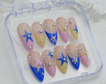 Pressen Sie auf die Nägel: Benutzerdefinierte Starburst, Glitzerakzent