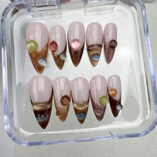 Unhas de gel feitas à mão: unhas de acrílico falsas personalizadas