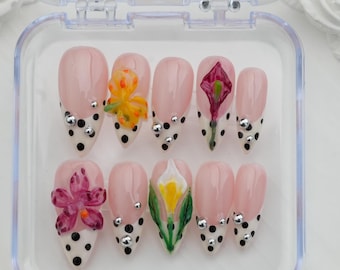 Striped French Press On Nails: Custom Starburst, Glitter Accent