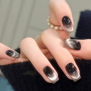 Cat&#39;s Eye Press On Nails: Hand-Drawn Faux Acrylic Gel Nails