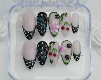 Uñas hechas a mano / Uñas a presión / Uñas con brillo / Uñas brillantes / Uñas marrones / Uñas cromadas doradas 3D / Uñas otoñales