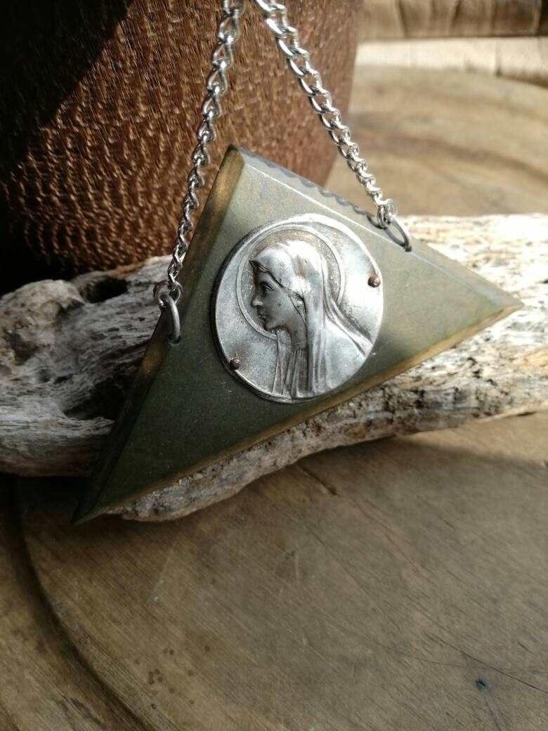 Médaille Religieuse en Bakélite, Plaque de Décoration Suspendue ou Murale avec Chaîne, Église Cathol