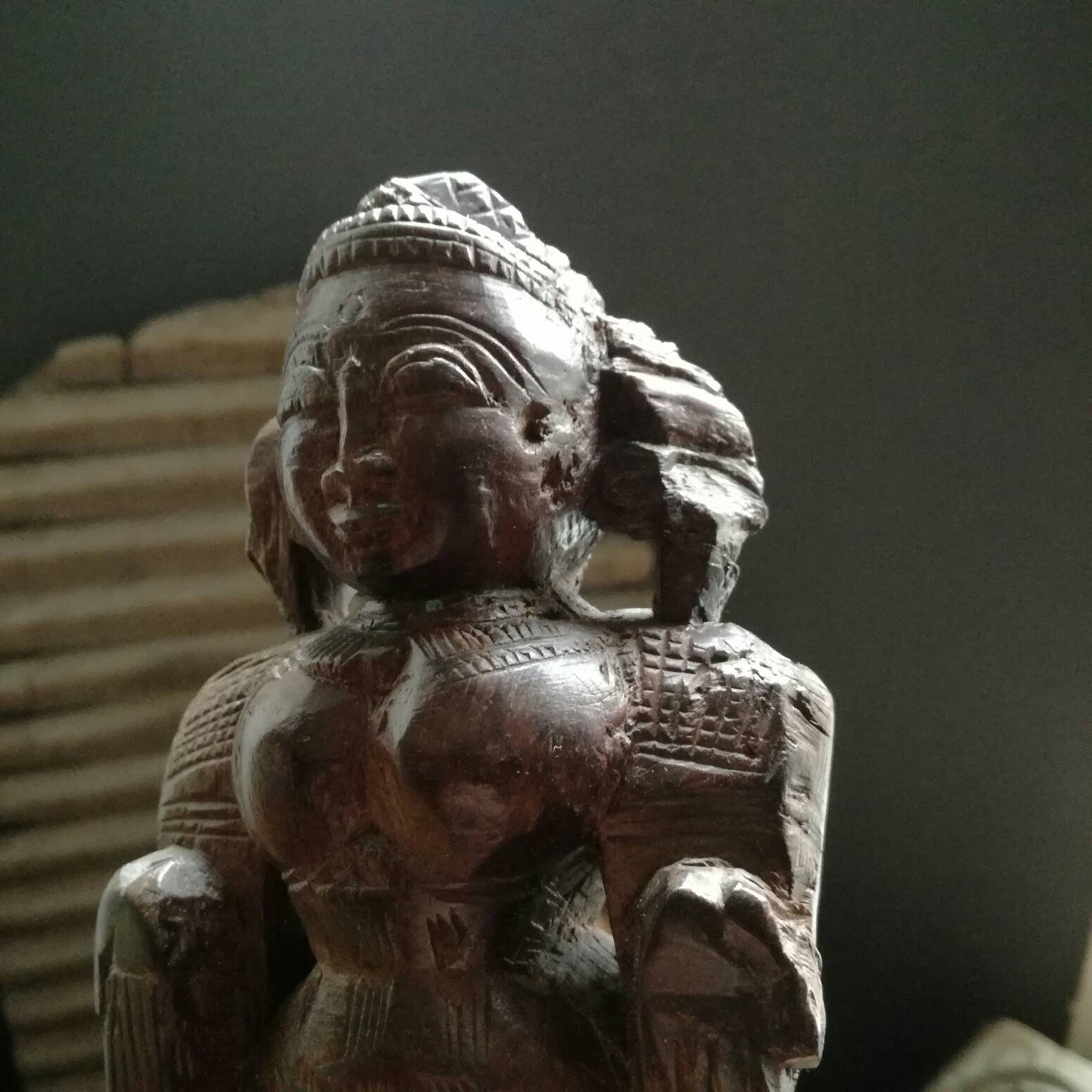 Divinité Asiatique en Bois Spéléologie de La Figurine Indienne, Sculpture sur Vintage d'une Déesse P