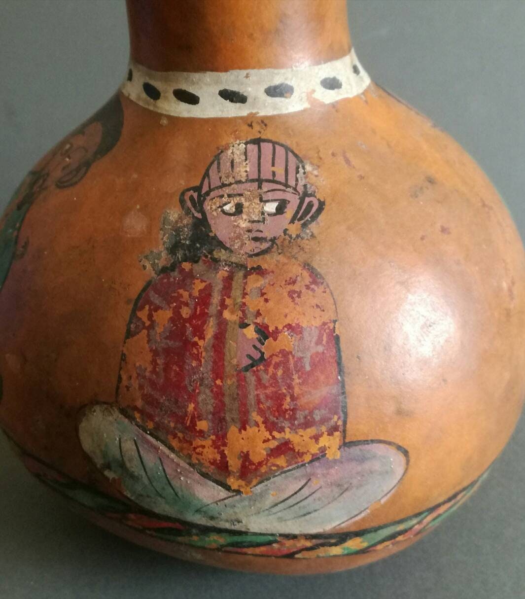 Gourde Vintage Peinte d'éthiopie, Figures d'afrique de L'est Peintes à La Main en Position Assise, R