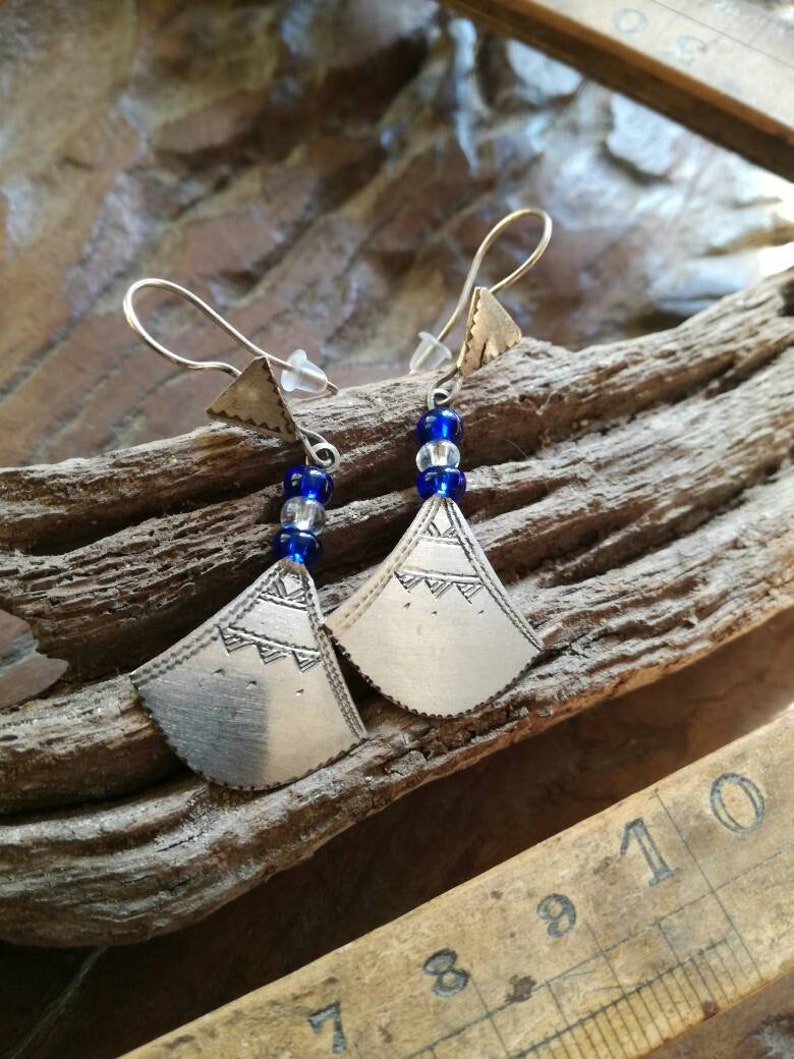 earrings hand made in North Africa Berber Touareg bijoux Silver TUAREG EARRINGS from the Sahara desert with engraved Tchat Tchat/'s