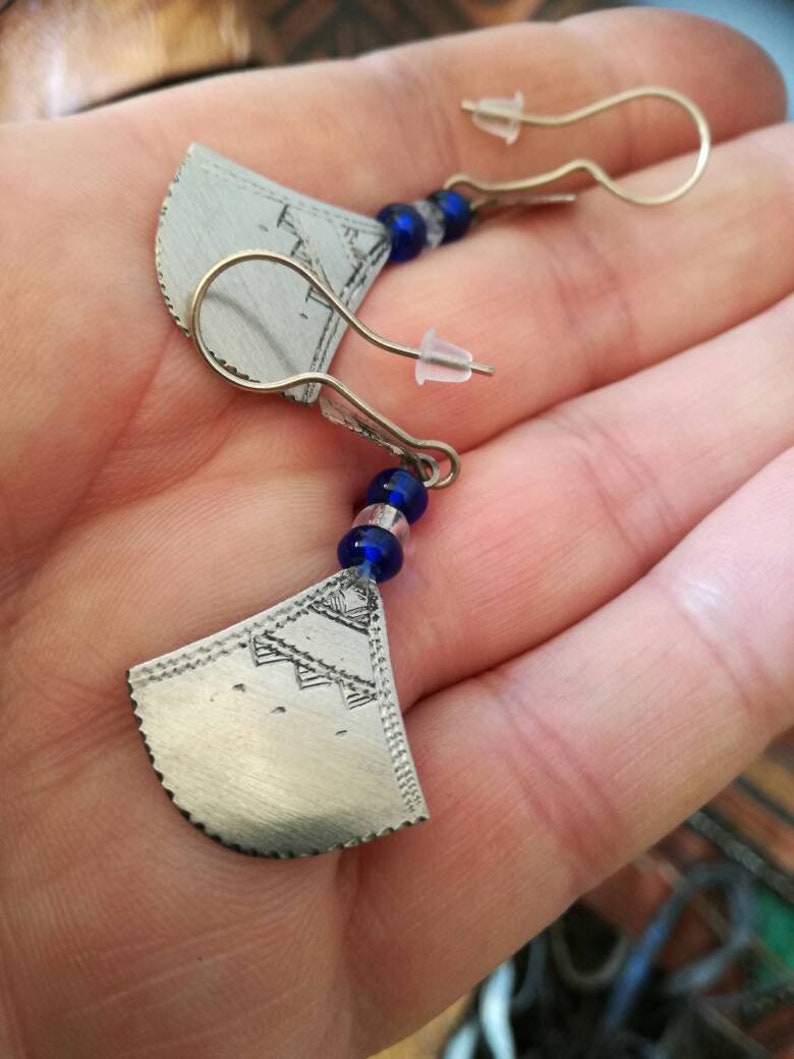 earrings hand made in North Africa Berber Touareg bijoux Silver TUAREG EARRINGS from the Sahara desert with engraved Tchat Tchat/'s