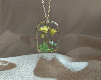 Pressed Dandelion Necklace, Yellow Flower Pendant, Botanical Jewelry, Dandelion Gift for Flower Lover, Floral Gifts, Christmas Gift