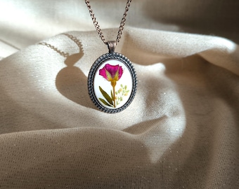 Real Pressed Rose Necklace: Bronze Frame, Dried Flower Pendant, Romantik Rose Lover Gift