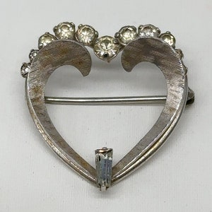 Vintage Krementz Dainty Rhinestone Silver Signed Heart Brooch with Baguette and Round Stones