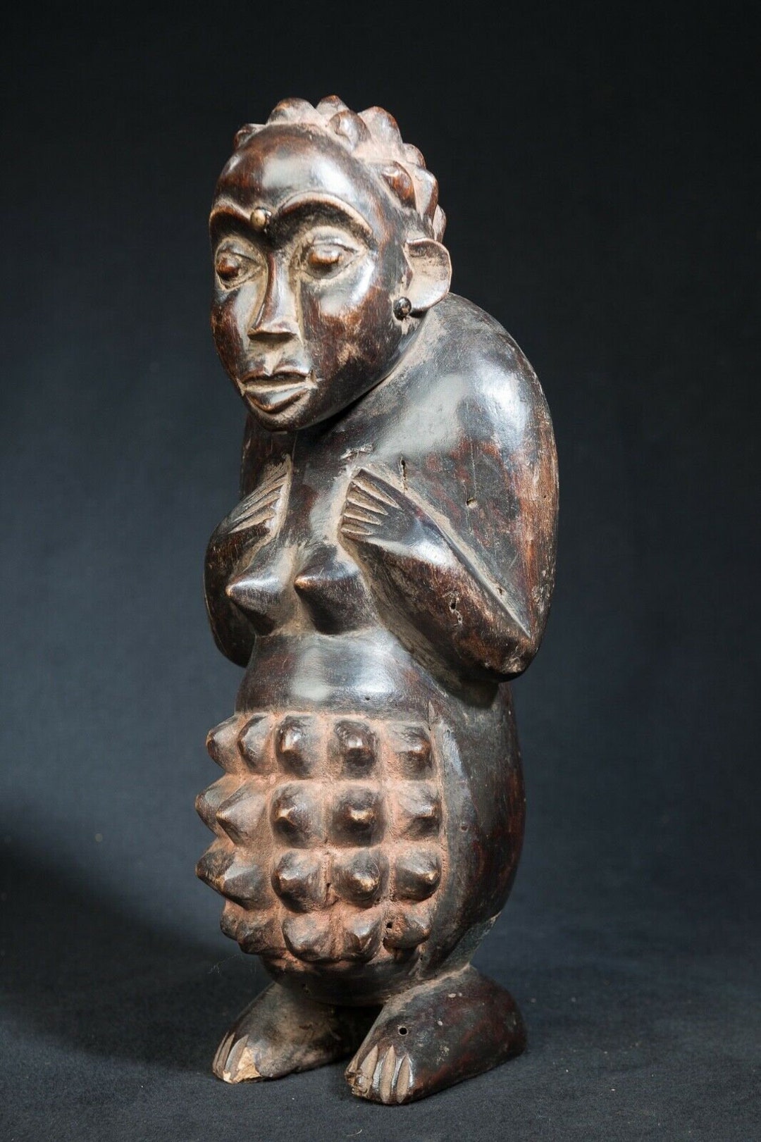 Bulu Female Spirit Figure Prairies du Cameroun.