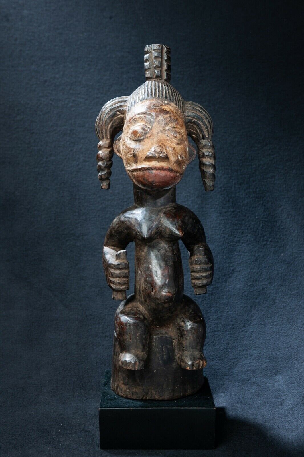 Lumbo Okui Female Figure, Gabon, Central African Tribal Art.