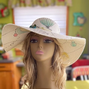 Hand-Painted Straw Hat Off-White
