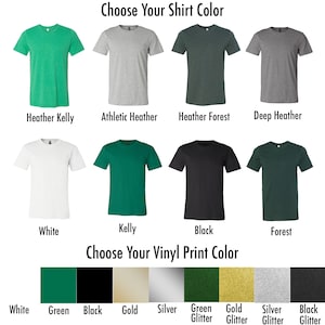 Pu&ograve; includere: Un grafico che mostra diversi colori di maglietta e colori di stampa in vinile per personalizzare le magliette. I colori delle magliette includono Heather Kelly, Athletic Heather, Heather Forest, Deep Heather, White, Kelly, Black e Forest. I colori di stampa in vinile includono White, Green, Black, Gold, Silver, Green Glitter, Gold Glitter, Silver Glitter e Black Glitter.