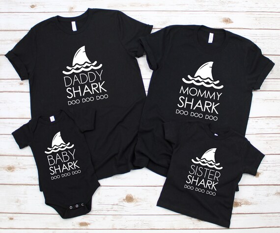Sister Shark T-Shirt Doo Doo Doo - Matching Family Outfits Sister Shark T-Shirt Doo Doo Doo - Matching Family Outfits
