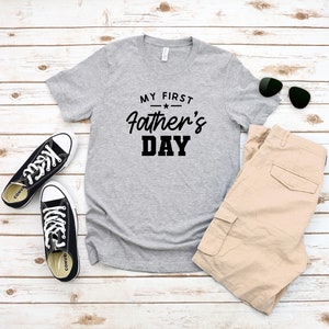 Mi primera camisa unisex del día del padre, camisa de papá, papá genial, regalo para papá, regalo para él, futuro papá, primer día del padre, camisa del día del padre