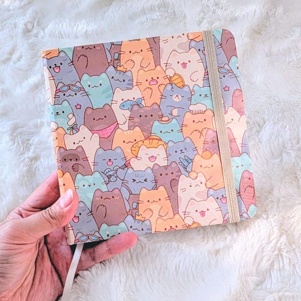 Katthög - Fyrkantig journal/skissbok med tomma sidor