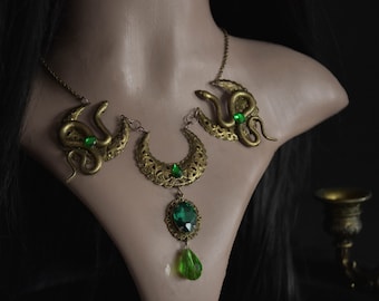 Emerald Gothic Snake Necklace, Medusa Pendant, Crystal Victorian Choker