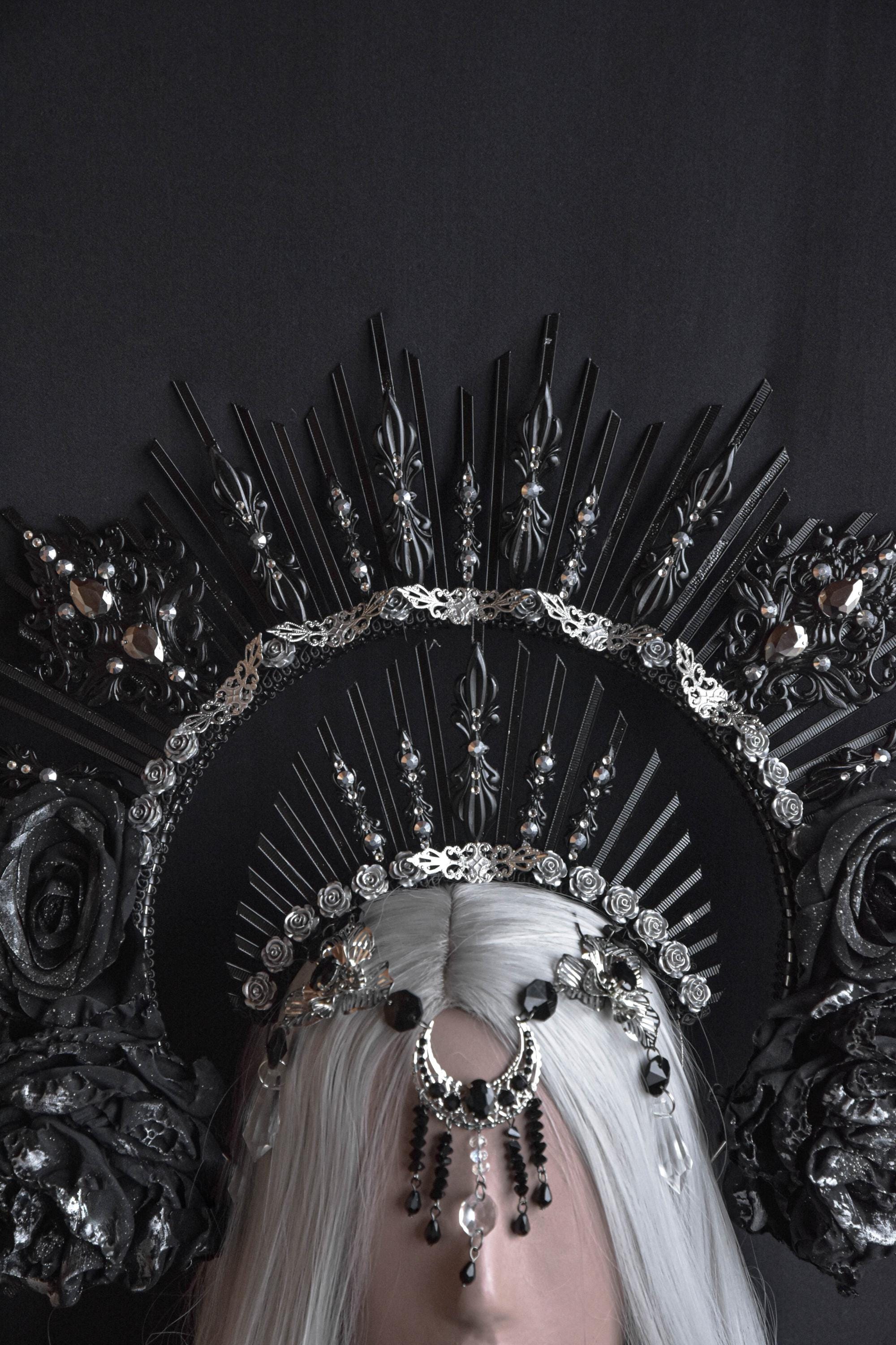 Black Roses Halo Crown, Gothic Headpiece, Victorian Black 