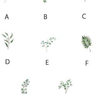 K&ouml;nnte beinhalten: Ein Satz von acht Aquarell-Illustrationen verschiedener Gr&uuml;npflanzen, darunter Farne, Eukalyptus und Zweige. Jede Illustration ist mit einem Buchstaben von A bis H gekennzeichnet.