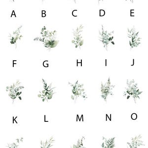 K&ouml;nnte beinhalten: Aquarellillustrationen verschiedener gr&uuml;ner botanischer Arrangements, jeweils mit einem Buchstaben von A bis T gekennzeichnet. Die Bilder zeigen verschiedene Blatt- und Pflanzenkompositionen, ideal f&uuml;r dekorative oder Designzwecke.