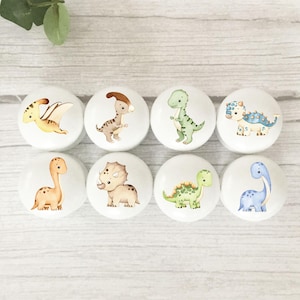 Poignées de tiroir en hêtre massif à motif dinosaure : idéales pour une chambre d'enfant, une crèche ou une salle de jeux.