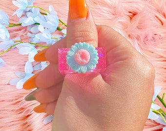 Flower pink square resin ring