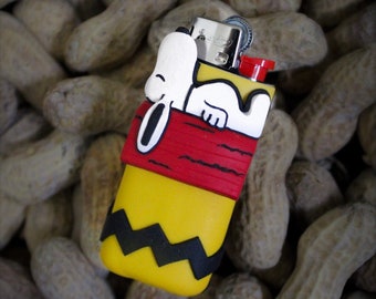 Charlie Brown Snoopy Peanuts Lighter Keychain Sleeve Cover