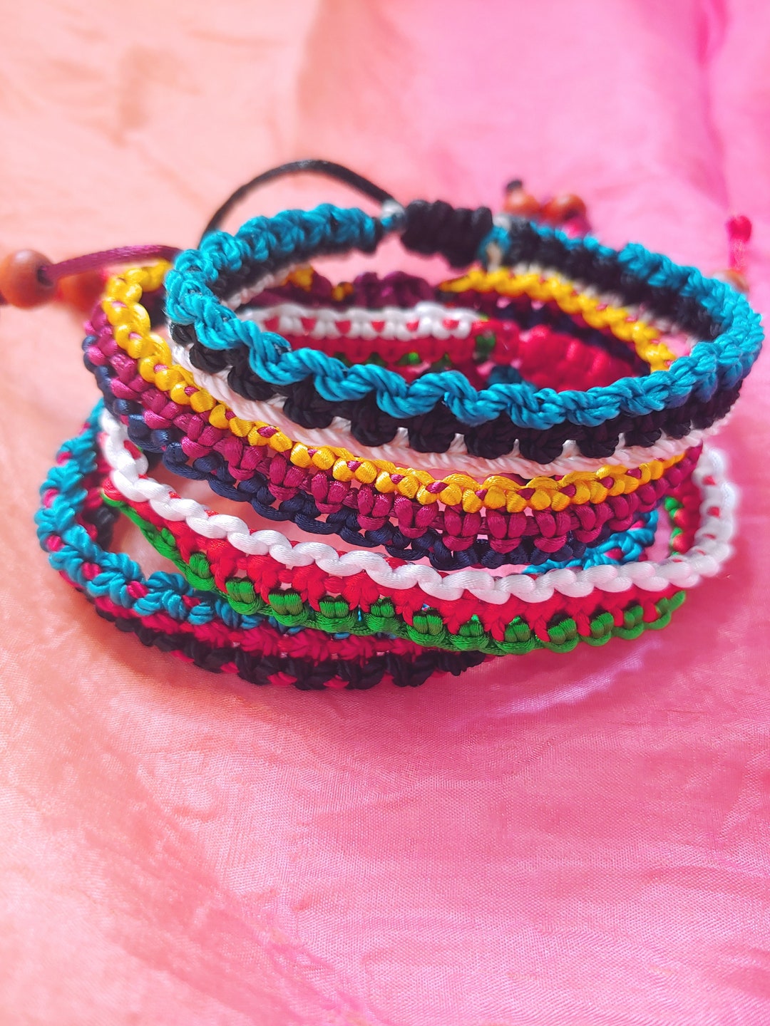 DIY Stackable Square Knot/Cobra Stitch Bracelets 