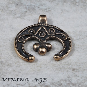 Bronze Lunula pendant ,Danilowo Male , Poland XI c. Slavic Moon Amulet