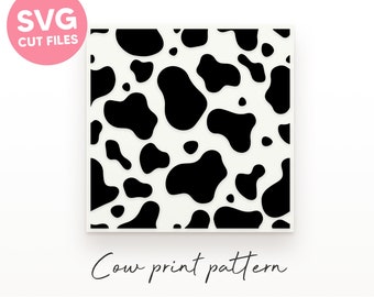 Puede incluir: Un diseño cuadrado con un estampado de vaca en blanco y negro. La imagen incluye el texto "SVG CUT FILES" en un círculo rosa y "Cow print pattern" en fuente cursiva. La parte inferior de la imagen muestra "Craft Pattern.co" y "SVG + DXF + JPG + PNG".
