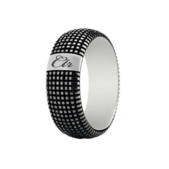 J163 Size 6 10 Ring Black Stainless Steel One Moment in Time
