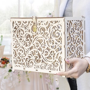 scatola carta da sposa con serratura