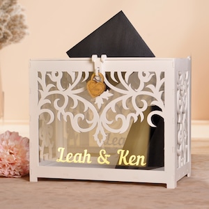 Hochzeitskartenbox mit Schloss und Schlitz