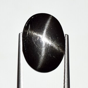 Natürlicher Diopsid schwarzer Stern 10x14 MM oval Form atemberaubender schwarzer Stern lose Cabochon AAA Qualität schwarze Stern Cabs zur Schmuckherstellung BS-269