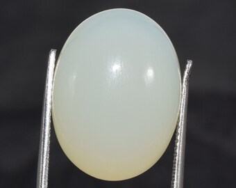 Off White Chalcedony: Oval Gemstone Pair, 15x20 mm, 16 Carat