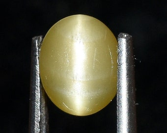 Natural Chrysoberyl Cat's Eye 1.16 Ct Oval Cabochon AAA Loose Gemstone 5.5x7mm Rare Cat Eye Stone for Birthstone Ring Pendant Jewelry Making