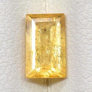 Luźny kamień naturalny topaz cesarski prostokątny szlif kamień szlachetny jakość AAA pomarańczowy i złoty kolor do wyrobu biżuterii 4,3 x 7 mm 1,01 karata IT-197