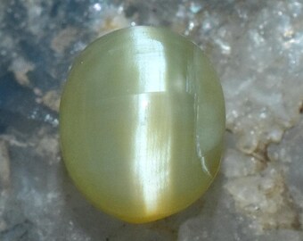 Amazing Opal Cats Eye 6X7 MM Oval Shape Opal Cats Eye Exactly Like A Cat Eye Precisely Cut Cabochon For Jewelry Making Gifts Ideas OP-109