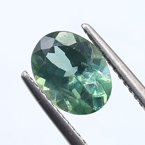 Clean Quality Green Apatite Faceted Oval Stone With Amazing Luster AAA Quality Green Apatite For Making Beautiful Jewelry 7X9 mm A-218