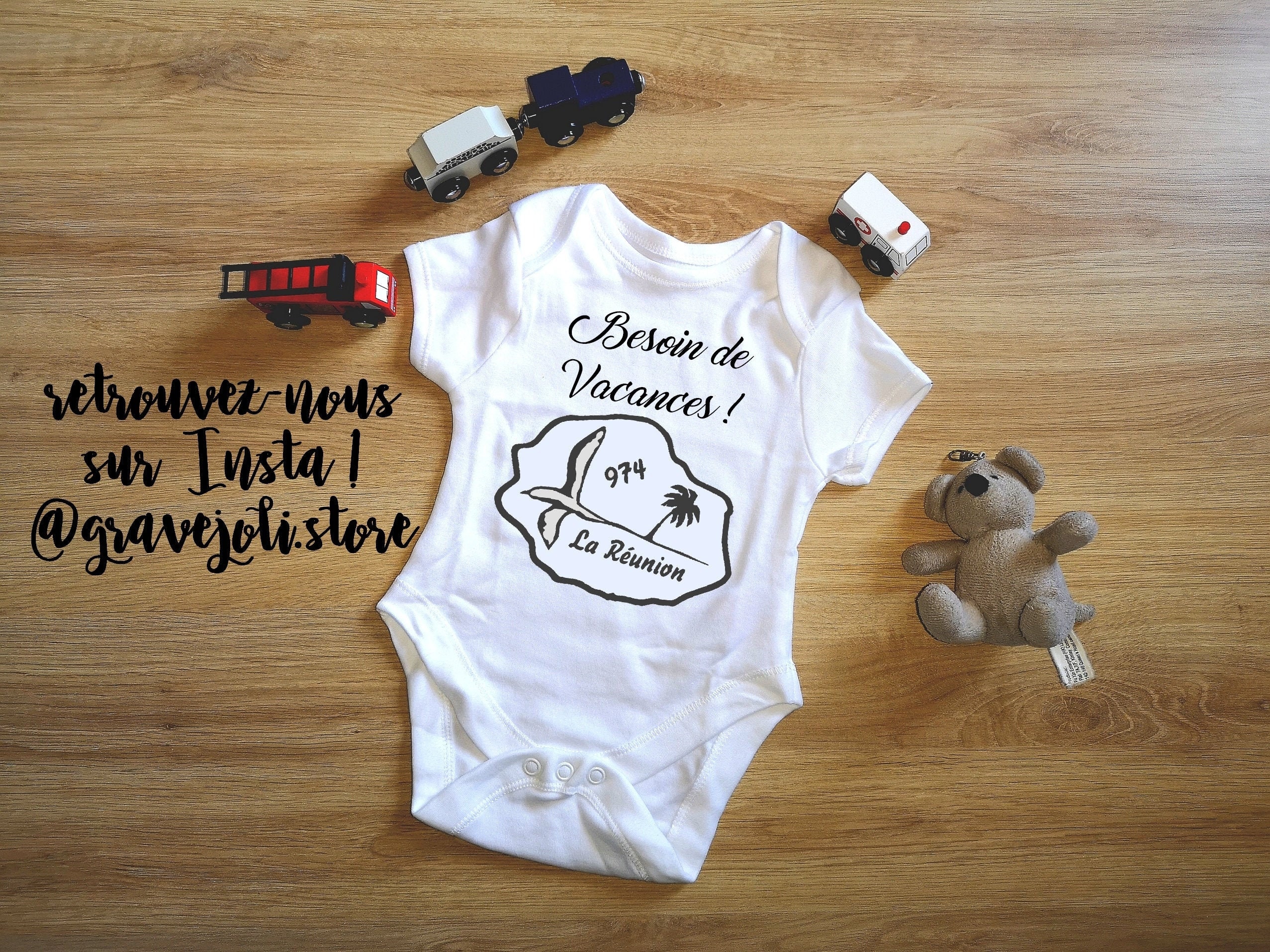 Body b b body personnalis id e cadeau naissance 974 la r union v tements b b besoin de vacances r union vacances