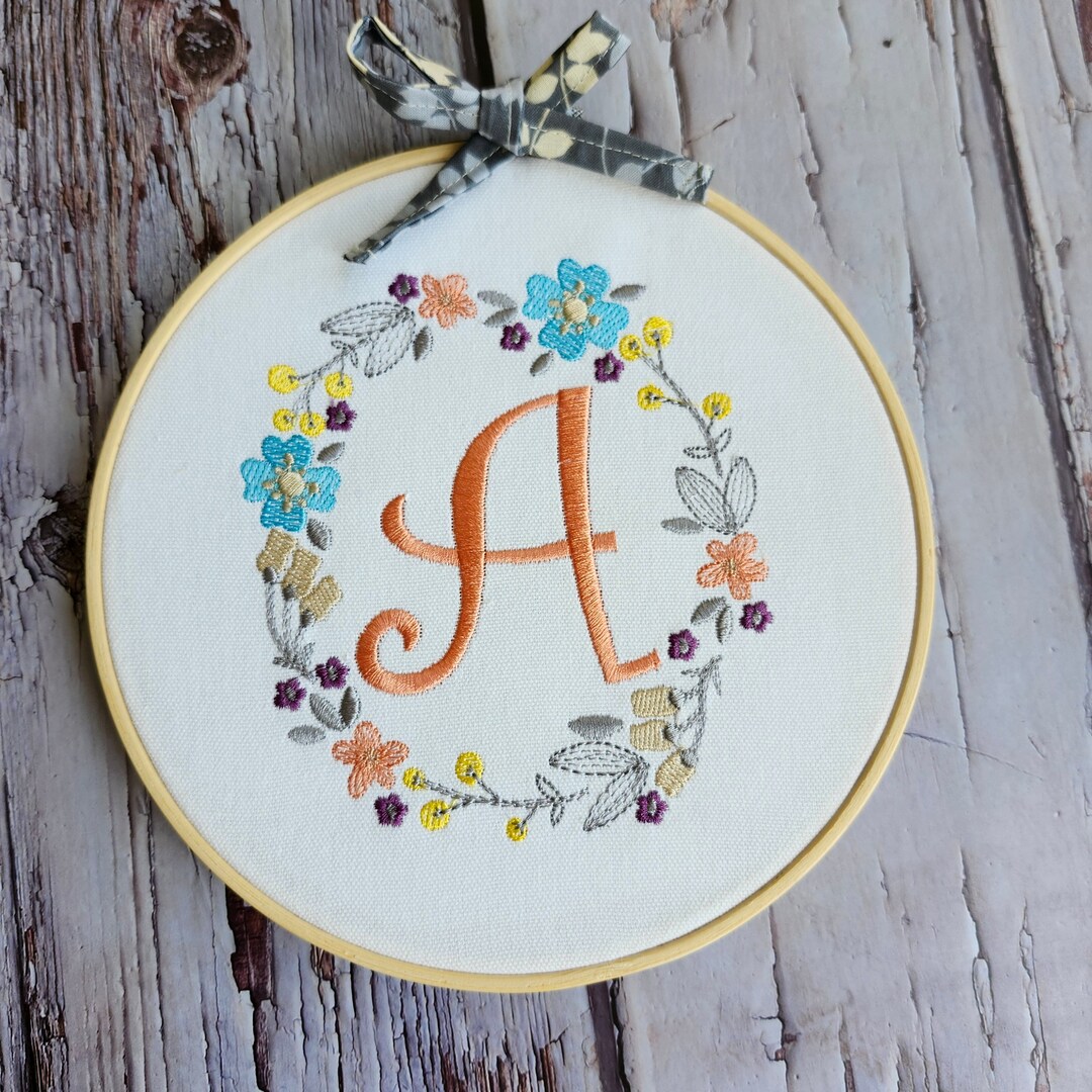 Custom Initial Embroidery Hoop: Floral Wreath Personalized Gift - Etsy