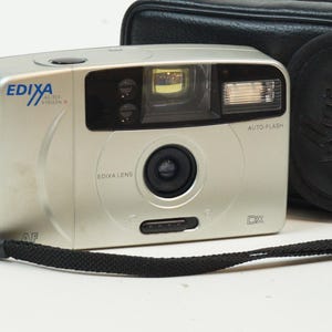 Edixa Auto-Vision II, simple P&S camera for films