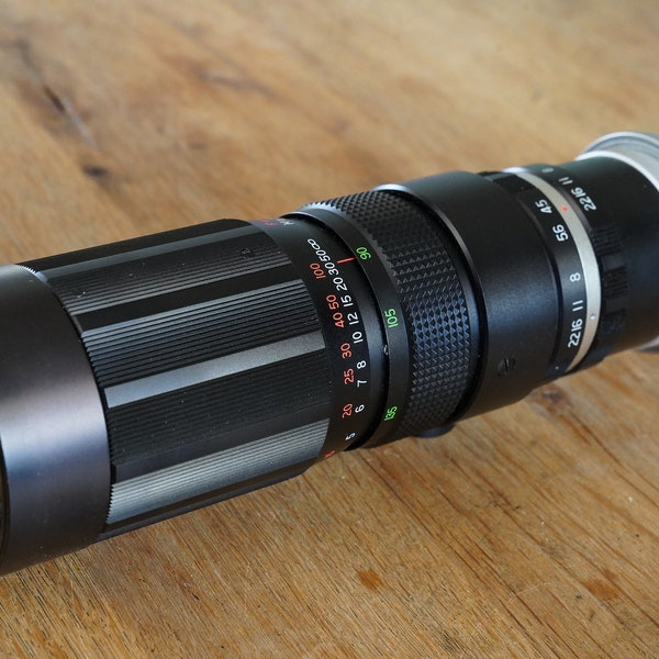 Hanimar 90-230mm zoomlens for Canon FD mount