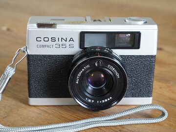 Canon A35F, classic camera for 35mm film, excellent!