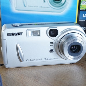 Sony cyber shot dsc p72