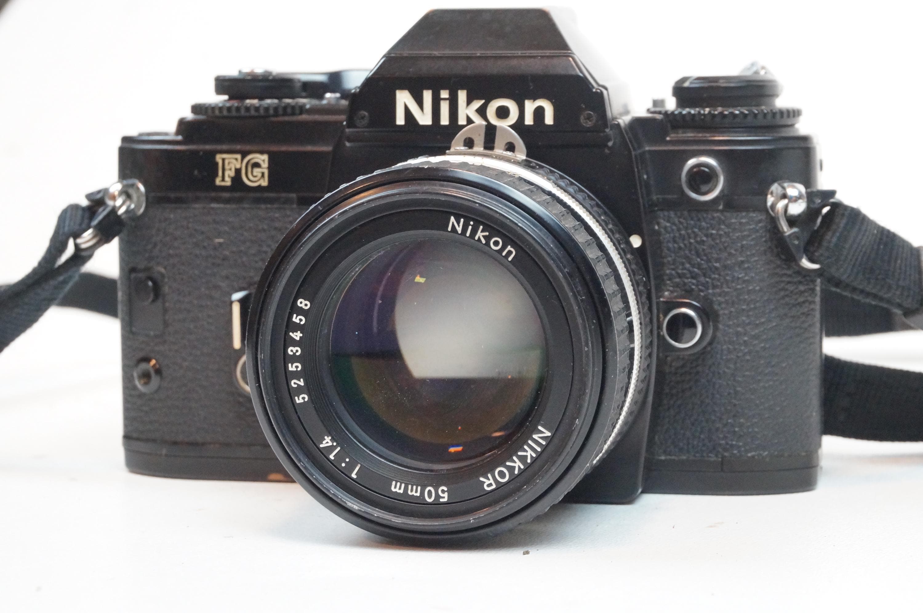 Nikon FG With Nikkor 50mm F/1.4 Lens! Works but PLEASE READ!! - Etsy