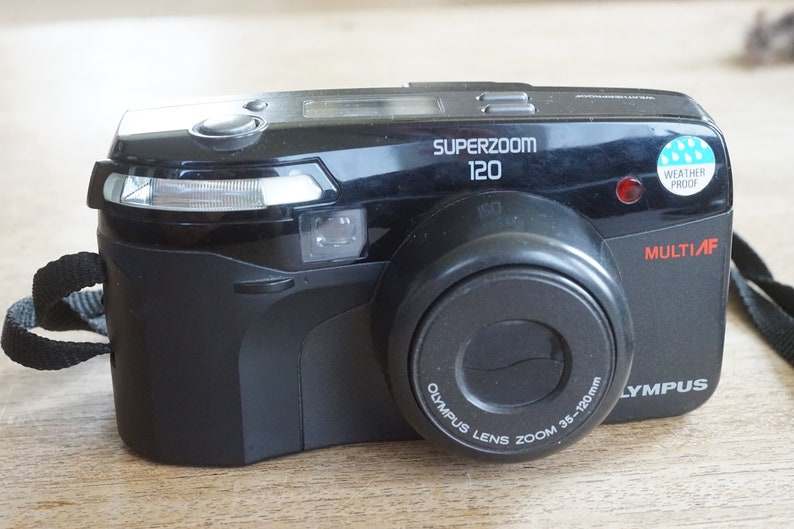 very nice! classic point and shoot Olympus Superzoom 120