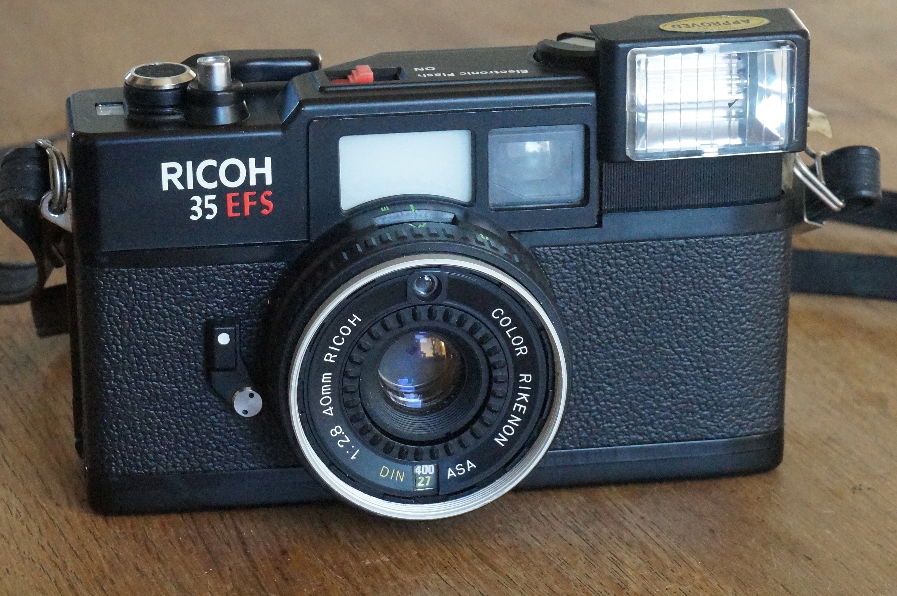 Ricoh 35 EFS, Classic Point and Shoot Camera