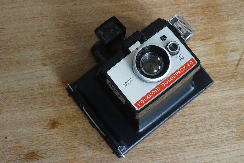 classic camera collectors item! Polaroid Colorpack 80